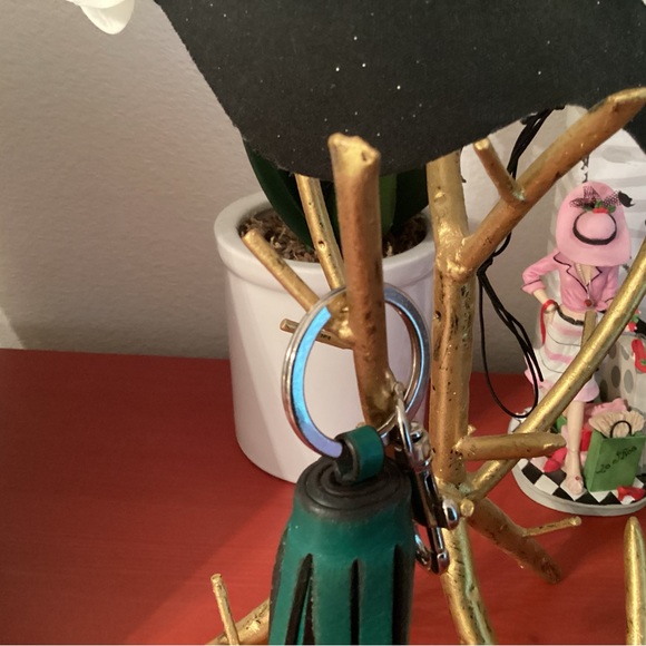 Coach - Picture 7 of 8